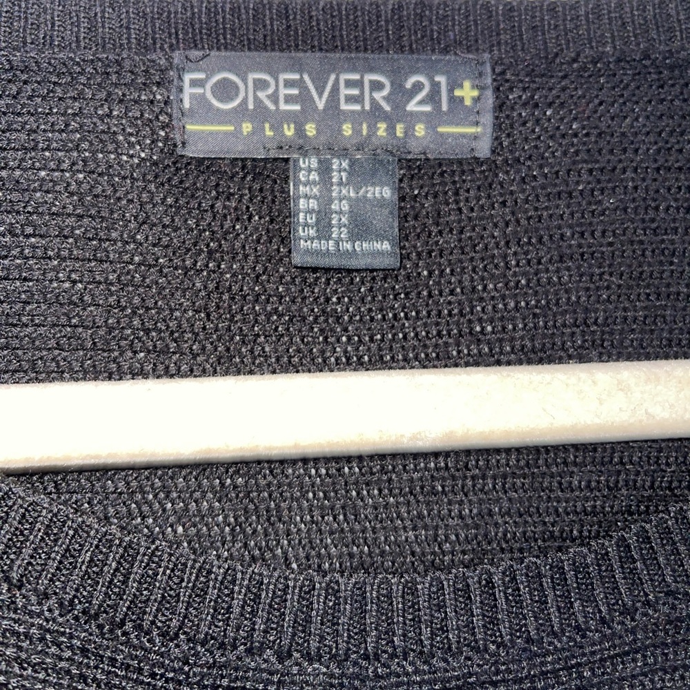 Knitted Sweater - Picture 3 of 3